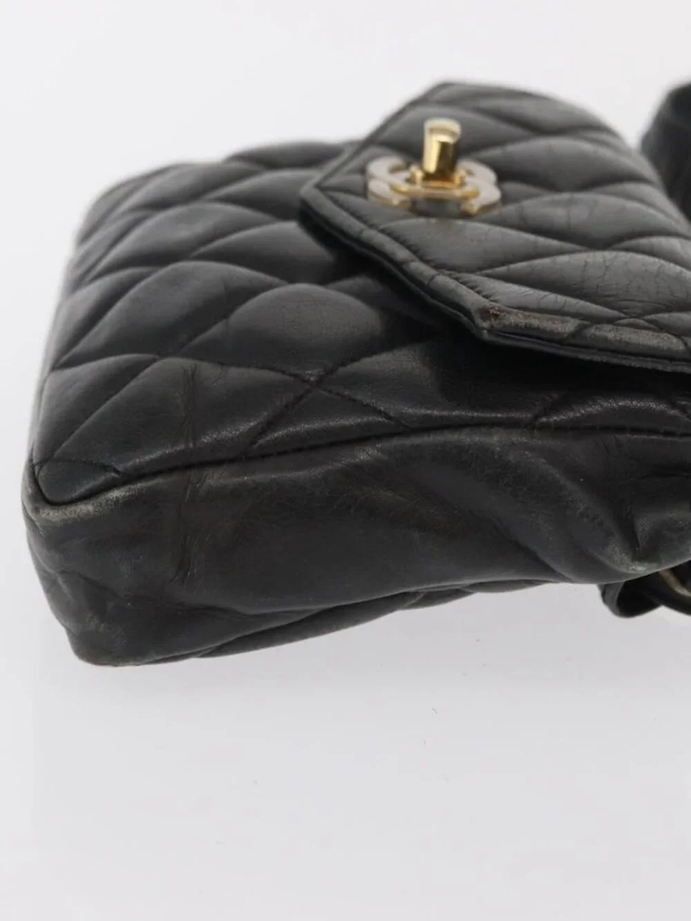 CHANEL Matelasse Waist bag Lamb Skin Black Gold CC Auth am10530